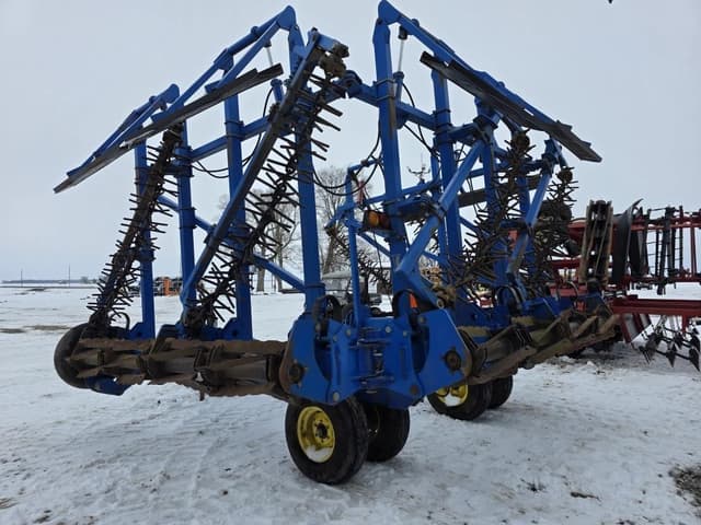 Image of Landoll 7130 equipment image 4