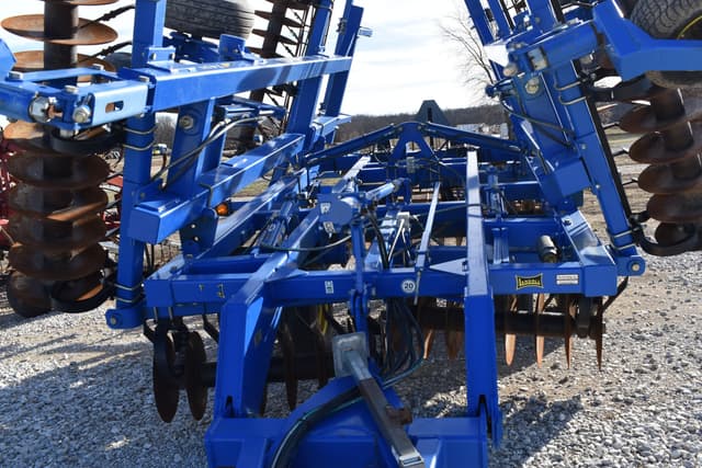 Image of Landoll 7431 equipment image 4