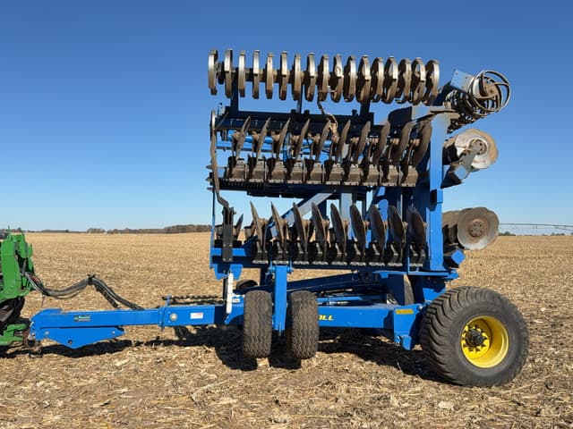 Image of Landoll 7831 equipment image 1