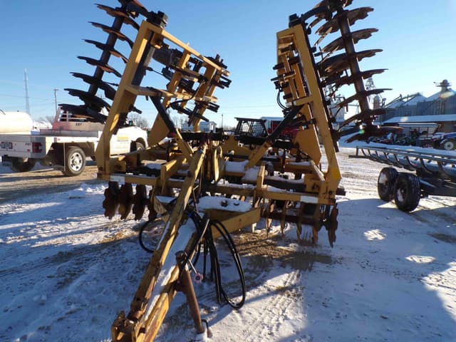 Image of Landoll 850 equipment image 2