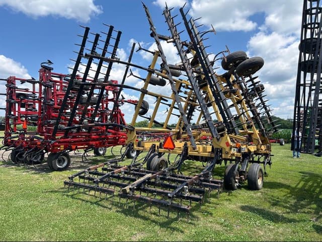 Image of Landoll 850 equipment image 1