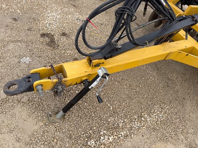 Image of Landoll 850 equipment image 2