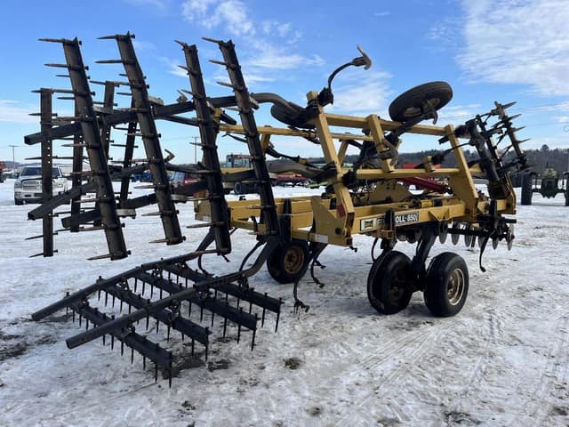 Image of Landoll 850 equipment image 4