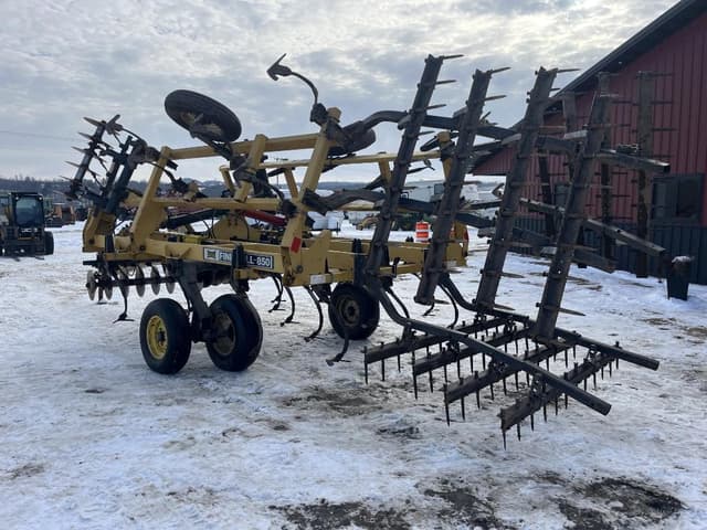 Image of Landoll 850 equipment image 2