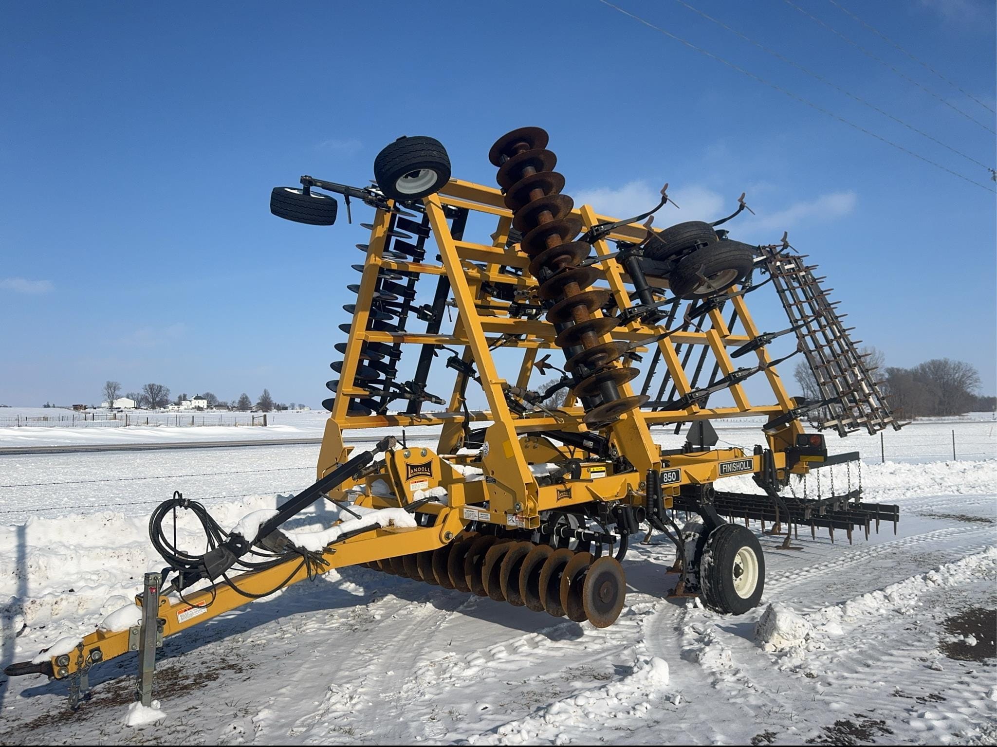 Landoll 855-25 Equipment Image0