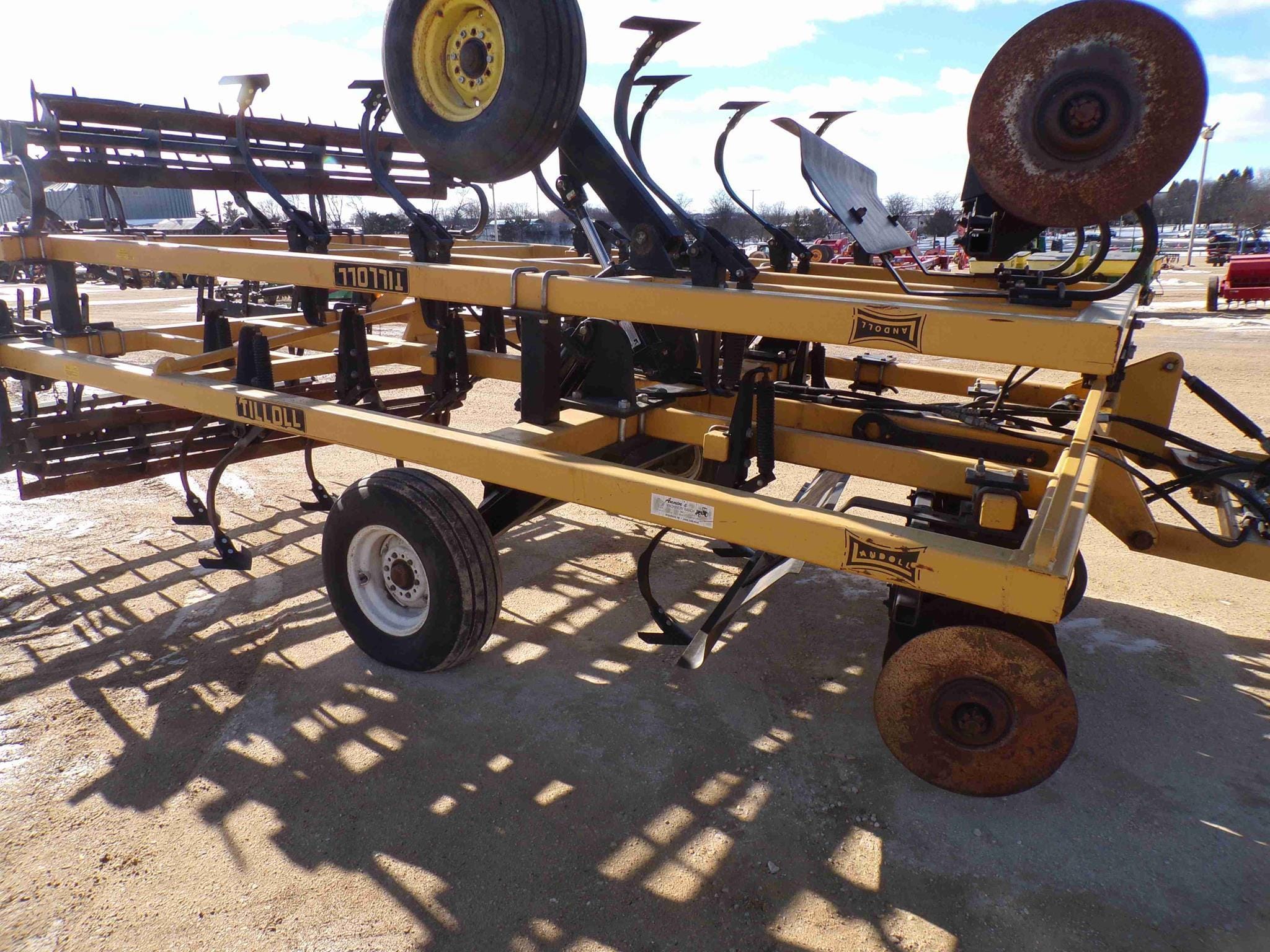 Landoll 875 Equipment Image0