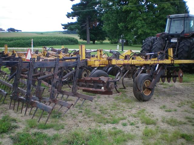 Image of Landoll 875 equipment image 1