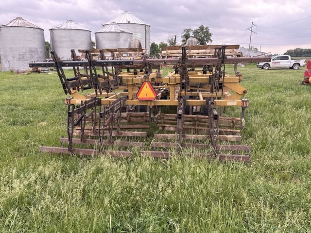 Image of Landoll 875 equipment image 3