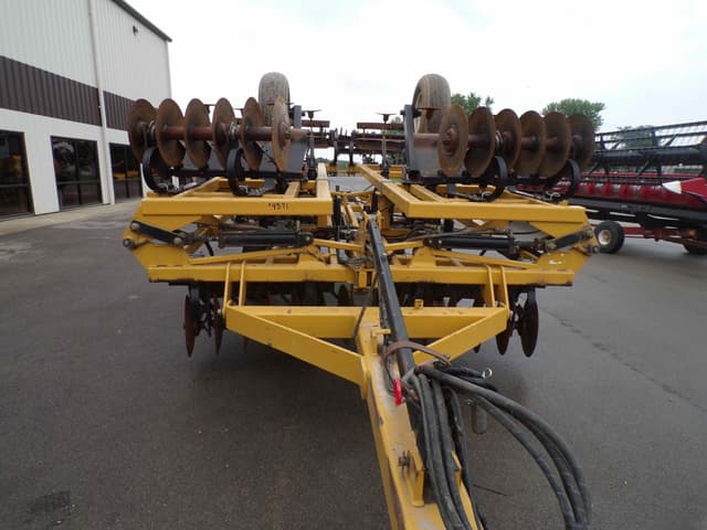 Image of Landoll 875 equipment image 2