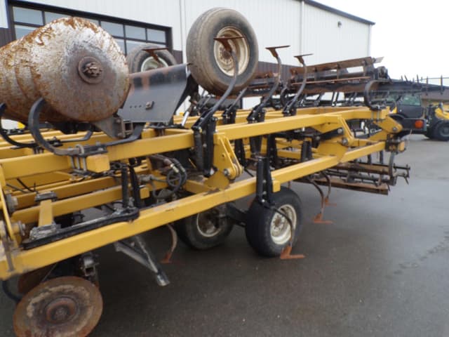 Image of Landoll 875 equipment image 3