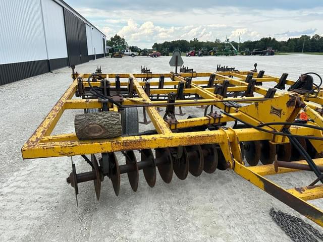 Image of Landoll 875 equipment image 3