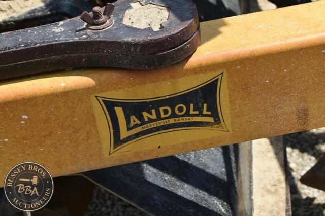 Image of Landoll 876 equipment image 3
