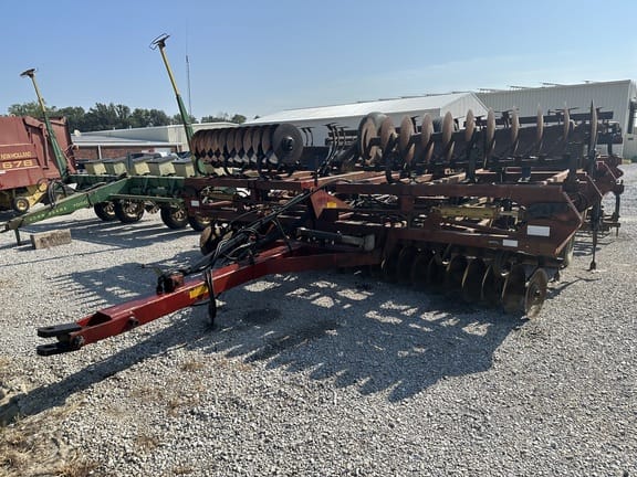 Landoll 876 Equipment Image0