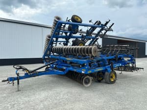 2022 Landoll 877 Image