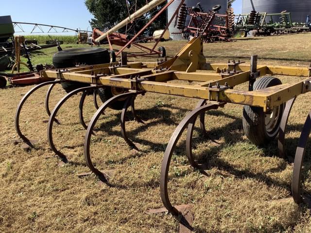 Image of Landoll 3311 equipment image 2