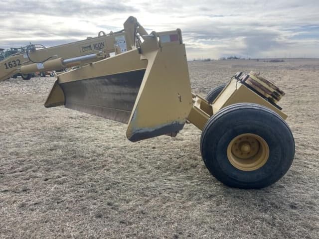 Image of Landoll 1632 equipment image 4