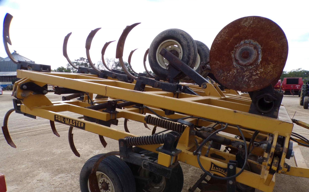 Main image Landoll Soil Master