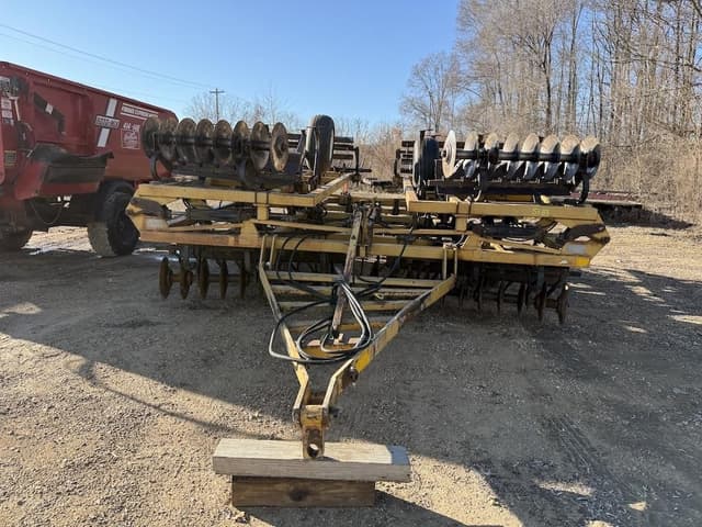 Image of Landoll Tilloll equipment image 1