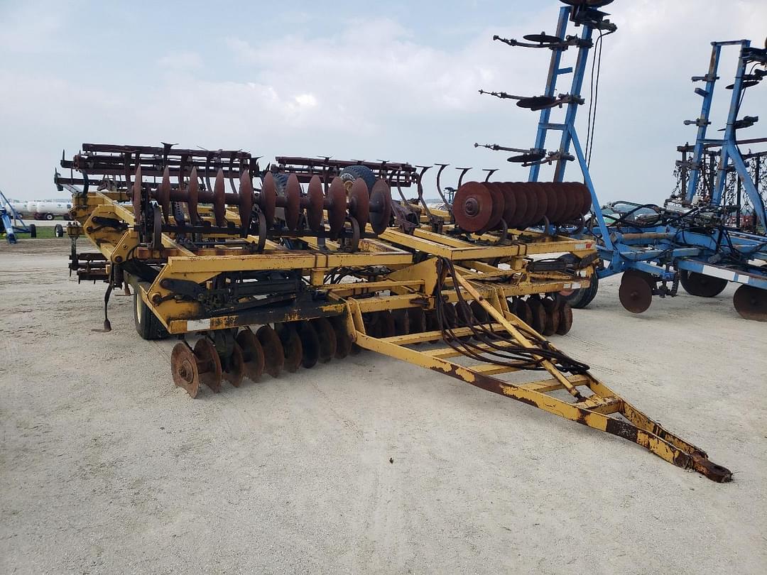 Image of Landoll 875 Primary image