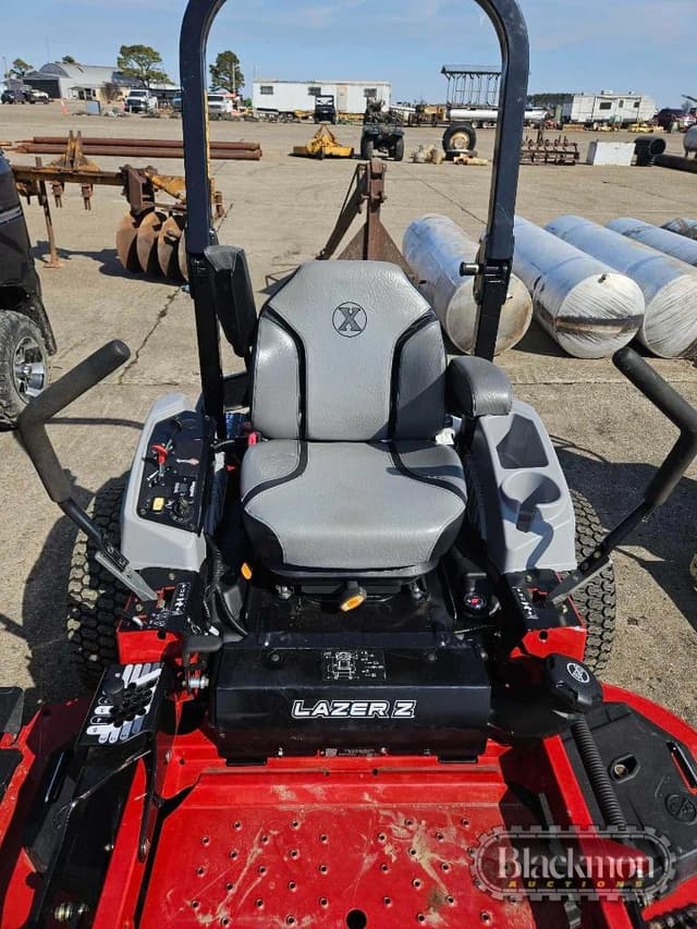Image of Exmark Lazer Z equipment image 1