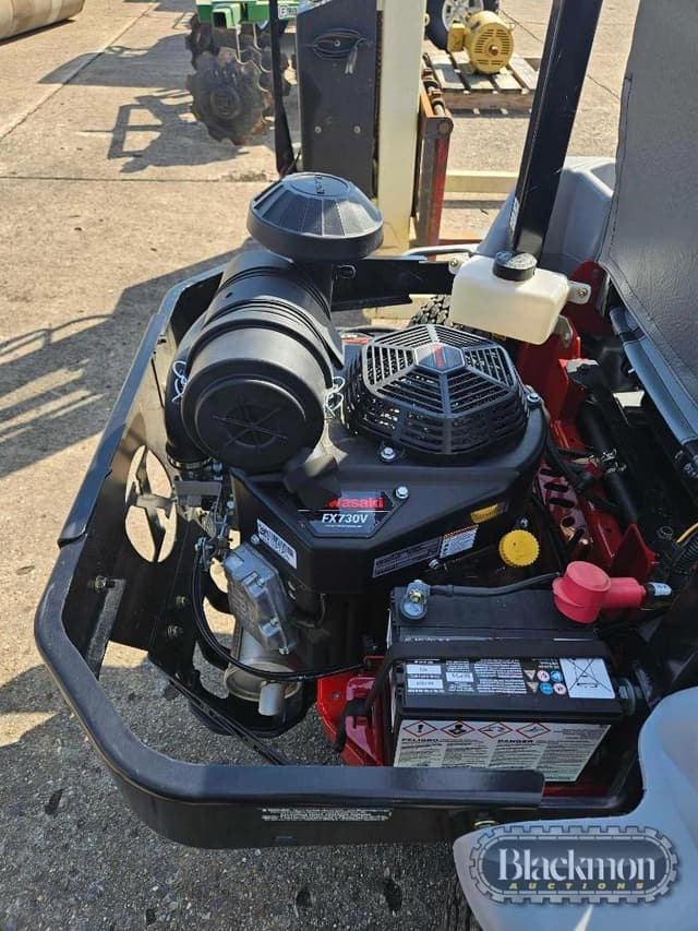 Image of Exmark Lazer Z equipment image 4