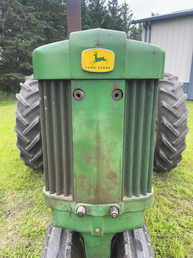 Image of John Deere 520 equipment image 3