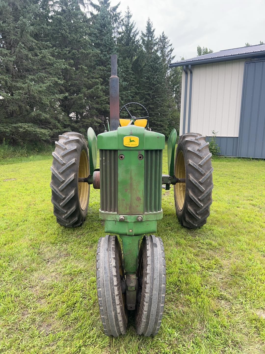 Image of John Deere 520 Primary image