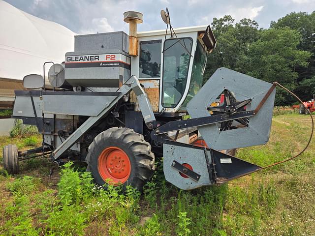 Image of Allis Chalmers F2 Gleaner equipment image 1