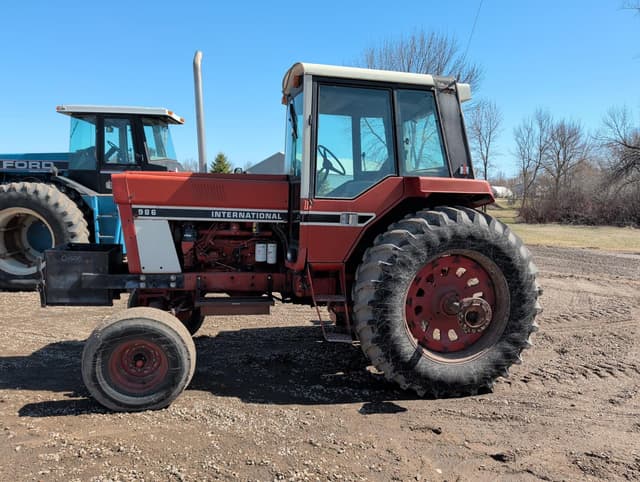 Image of International Harvester 986 equipment image 1