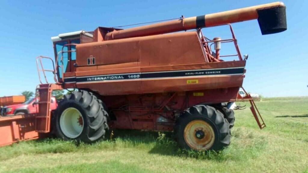 Image of International Harvester 1460 Primary image