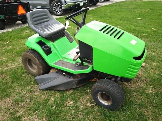 Image of Lawn Boy LT12.5H equipment image 4