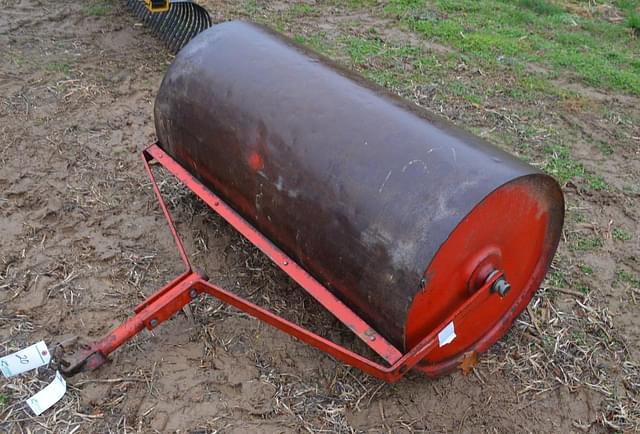 Image of Market Lawn Roller equipment image 1