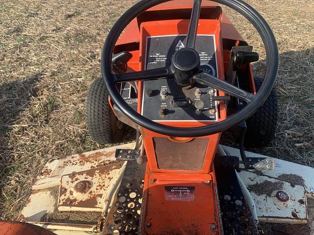 Image of Allis Chalmers 620 equipment image 4