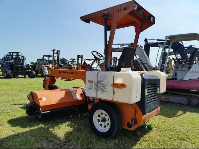 Image of Laymor SweepMaster 300 equipment image 3
