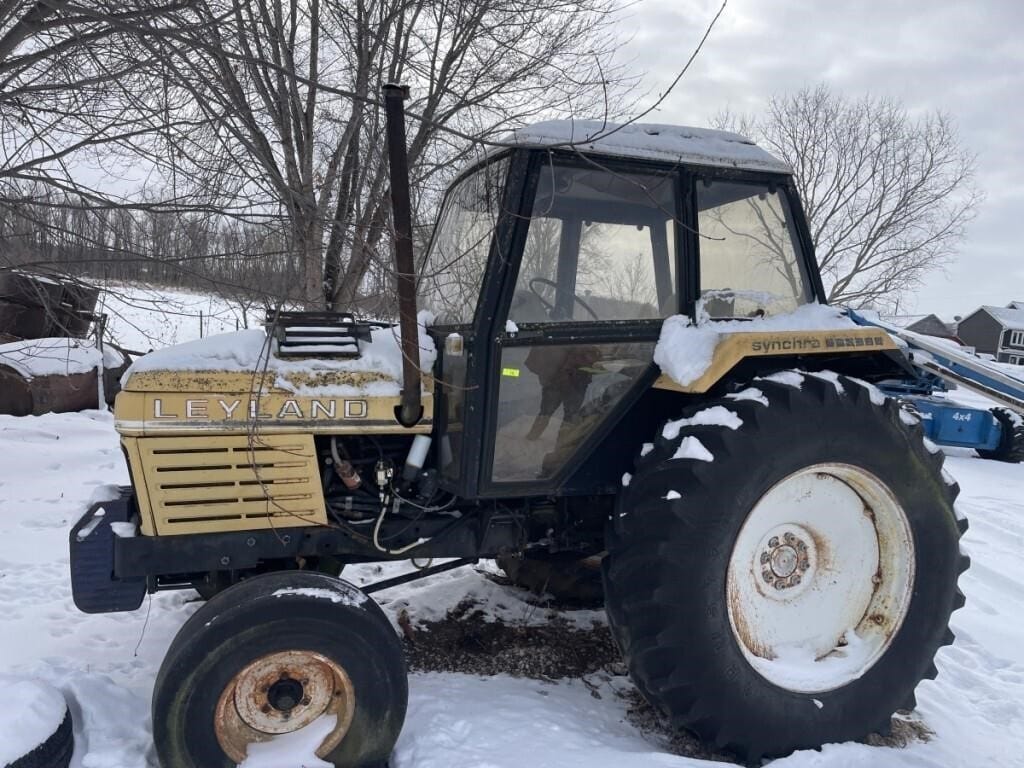 Leyland 802 Equipment Image0