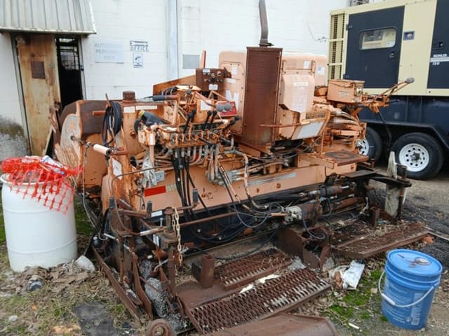 Image of LeeBoy 1000B equipment image 1