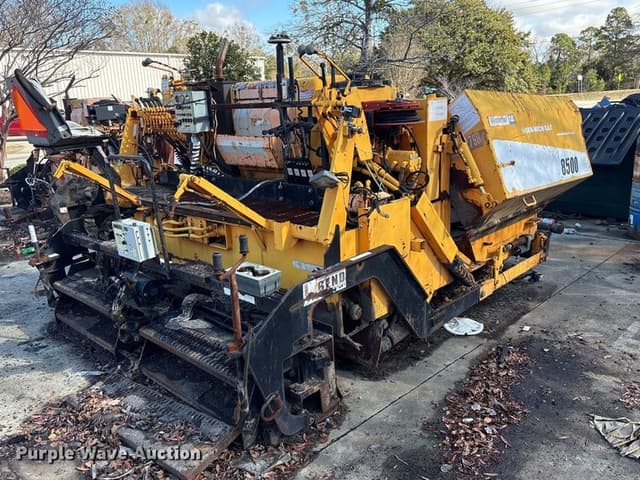 Image of LeeBoy 8500 equipment image 4