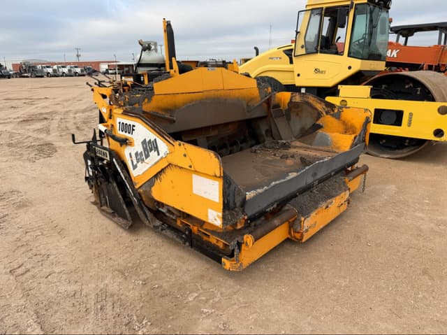 Image of LeeBoy 1000F equipment image 2