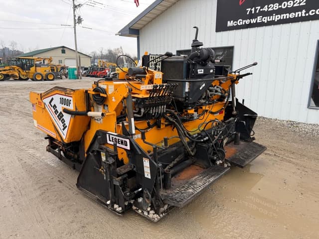 Image of LeeBoy 1000F equipment image 2