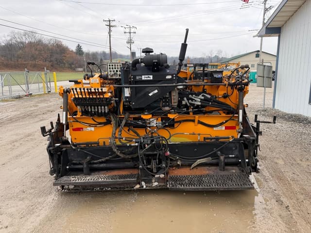 Image of LeeBoy 1000F equipment image 3