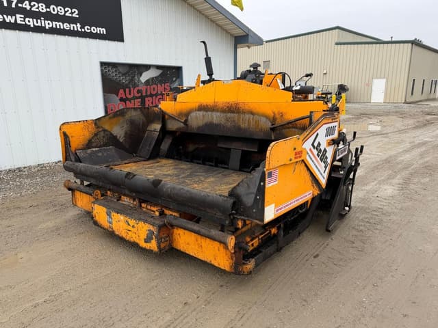 Image of LeeBoy 1000F equipment image 1