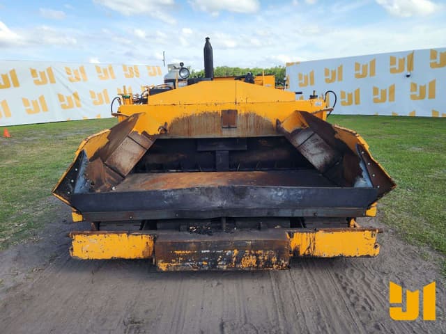 Image of LeeBoy 1000F equipment image 1