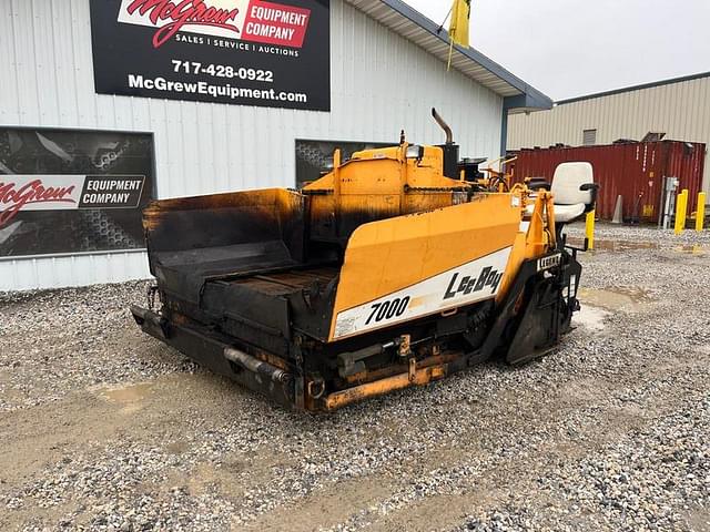 Image of LeeBoy 7000 equipment image 1