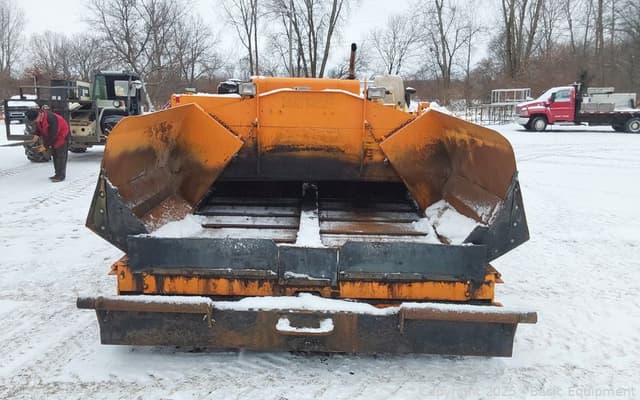 Image of LeeBoy 8500 equipment image 2