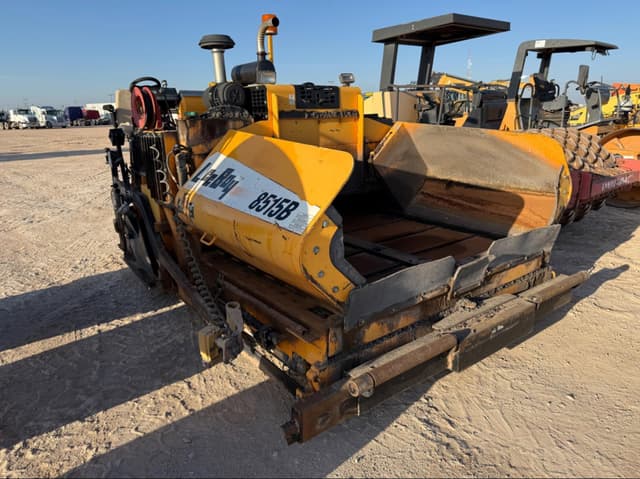 Image of LeeBoy 8515B equipment image 1