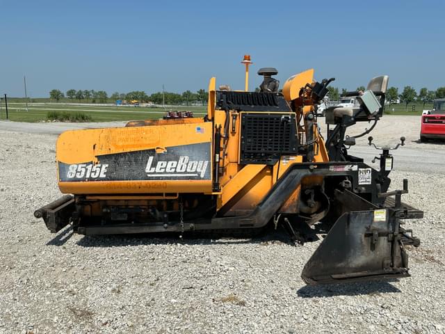 Image of LeeBoy 8515E equipment image 3