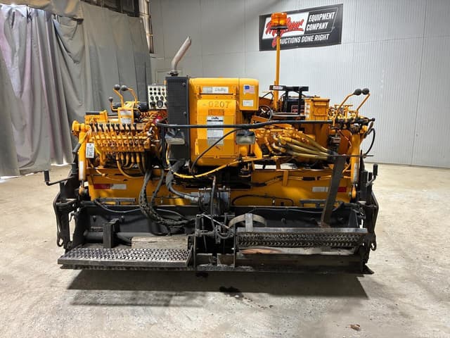 Image of LeeBoy L1000T equipment image 4