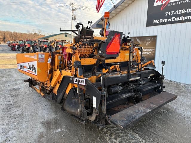 Image of LeeBoy 8510 equipment image 3