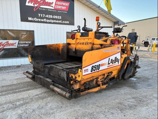 Image of LeeBoy 8510 equipment image 1