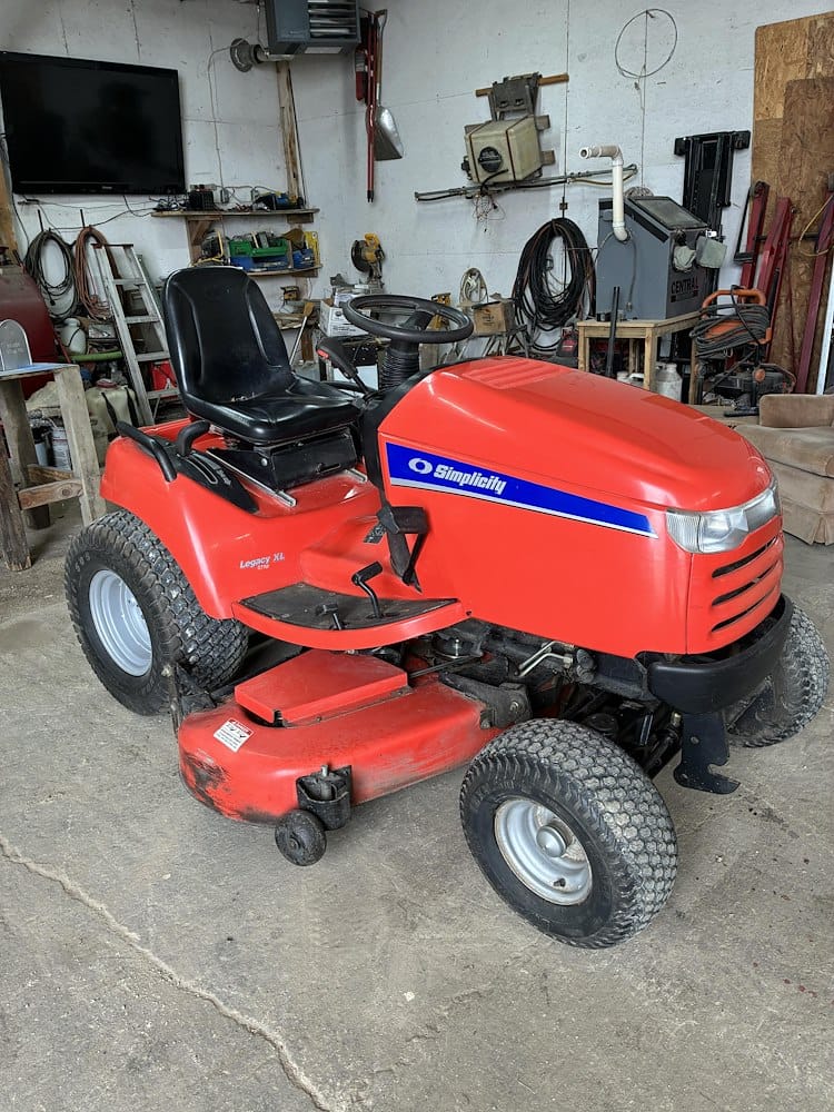 2009 Simplicity Legacy XL Equipment Image0